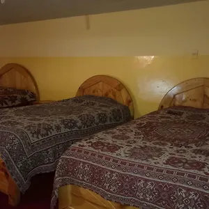 https://hostal-puerta-del-sol.hotelsquito.com